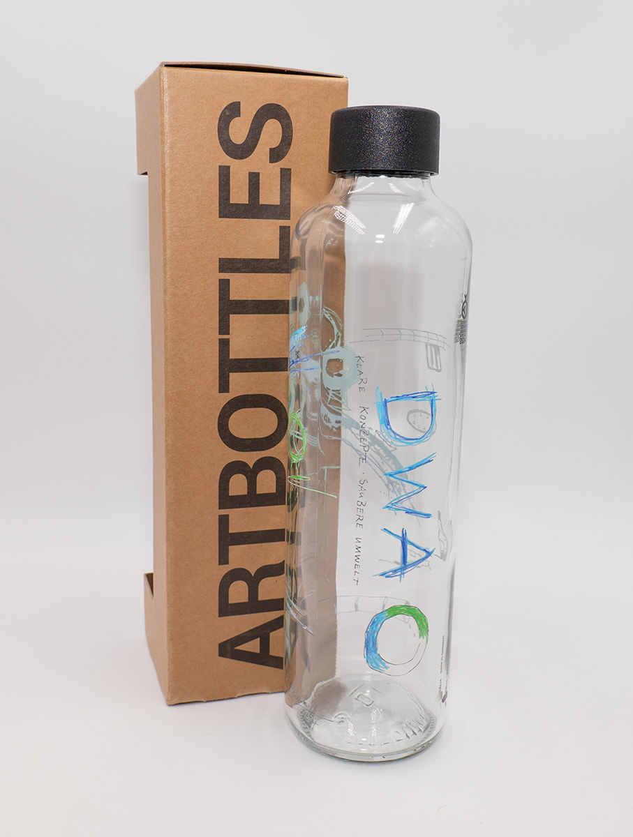 Artbottles Glasflasche mit DWA Logo