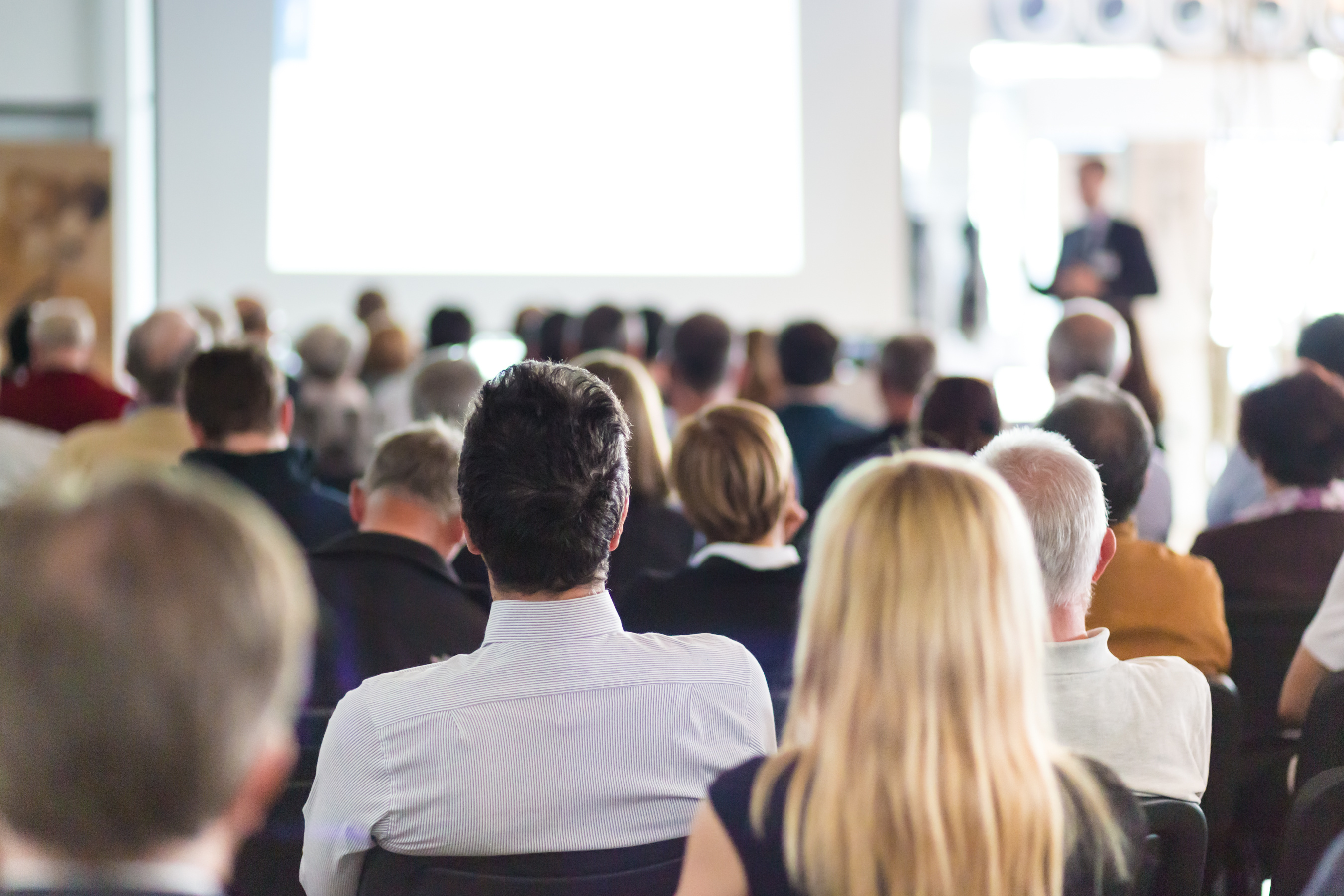 Techniker im Dialog