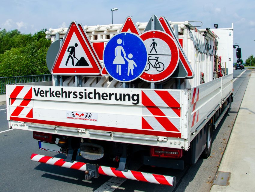Verkehrssicherungsmaßnahmen nach RSA 21 bei Arbeiten im Straßenbereich