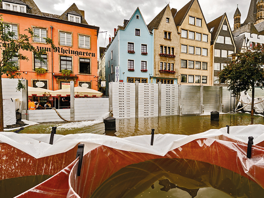 Grundkurs Deichverteidigung in Zusammenarbeit mit den Stadtentwässerungsbetrieben Köln, AöR (StEB)